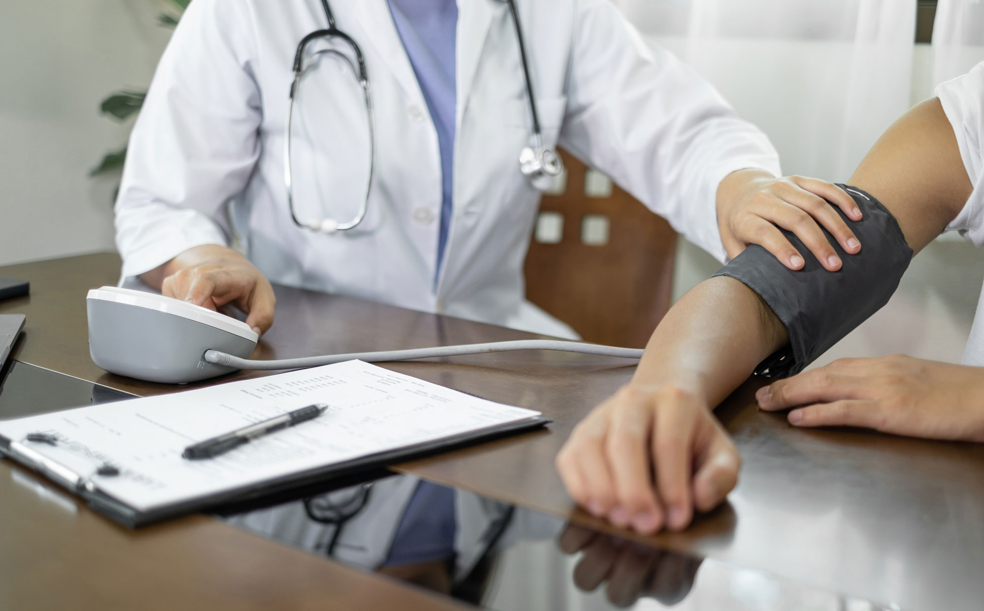 Profesjonalne badania lekarskie dla mieszkańców Sadek